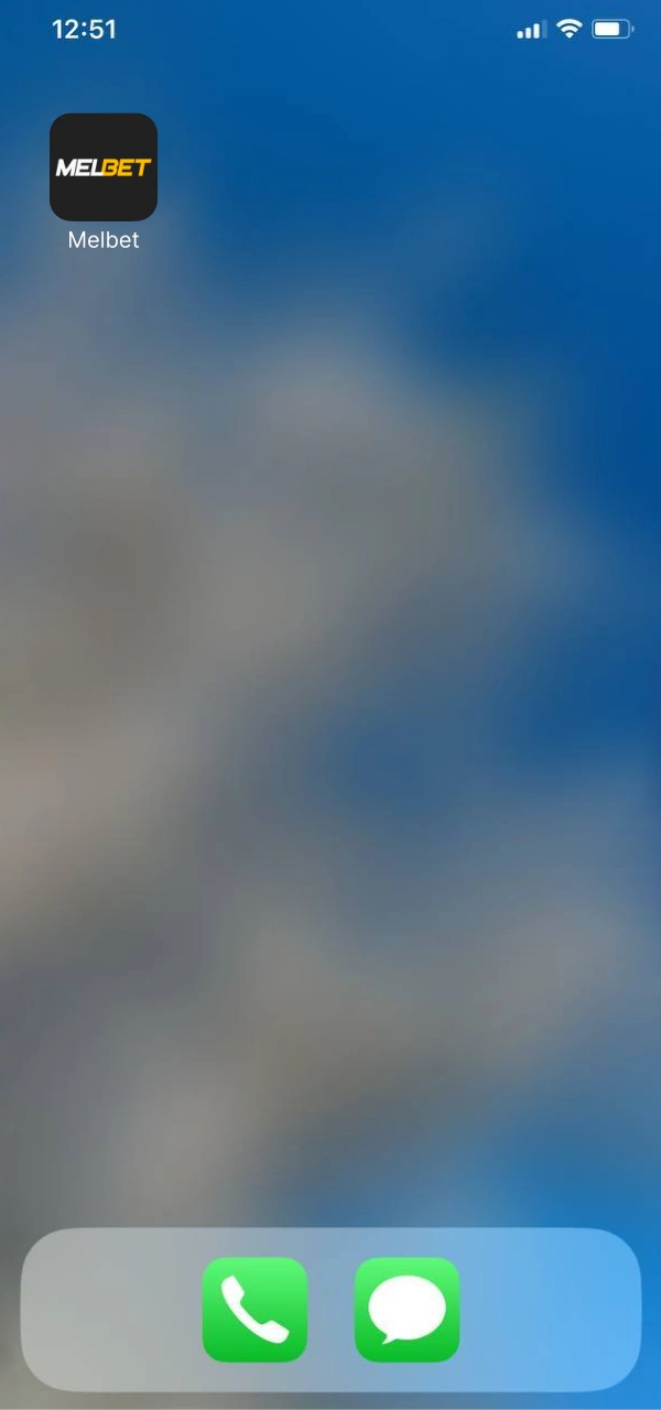 Lancez l'application officielle Melbet depuis votre smartphone.